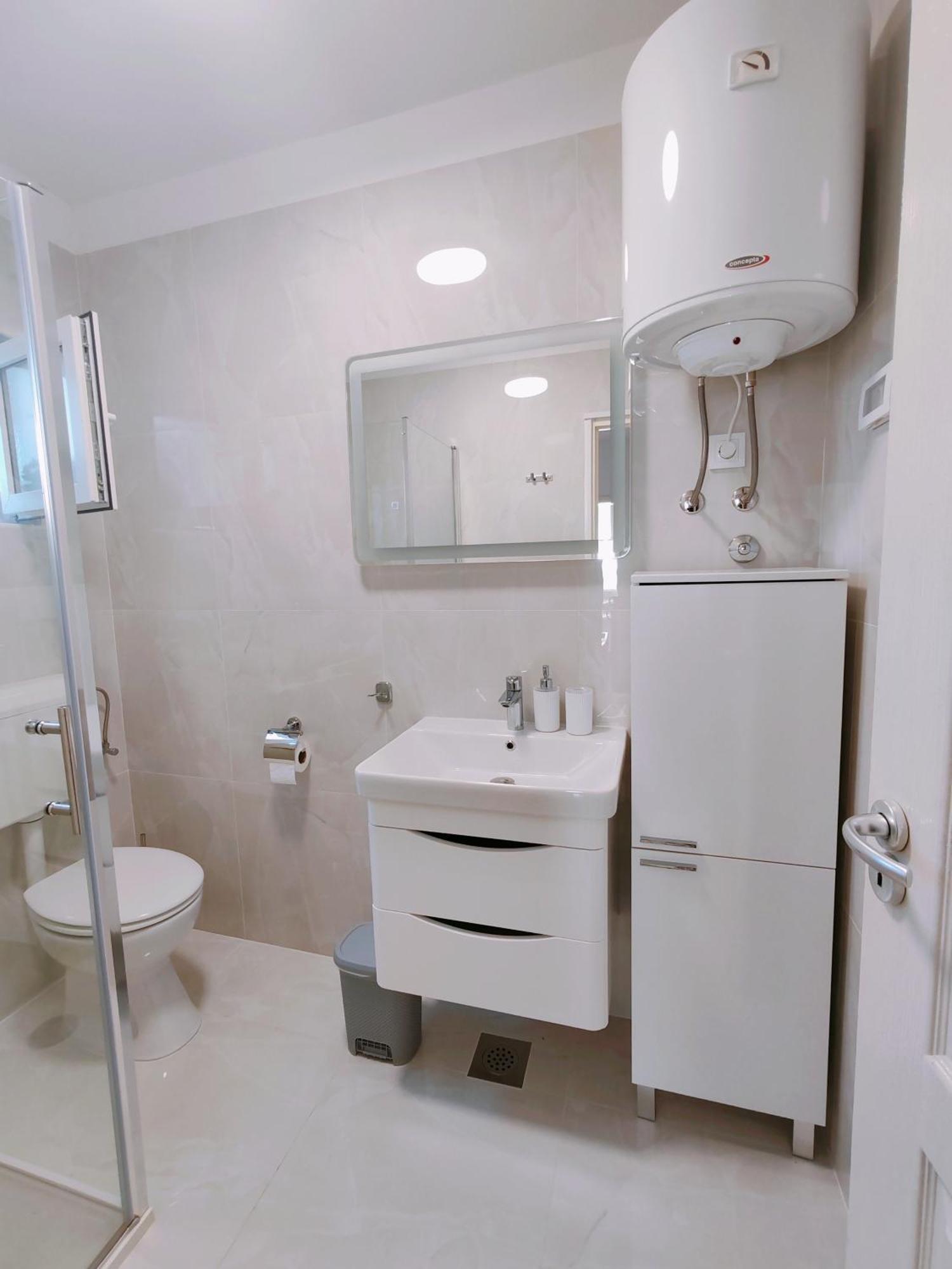 Apartmani Bojana 로비니 외부 사진