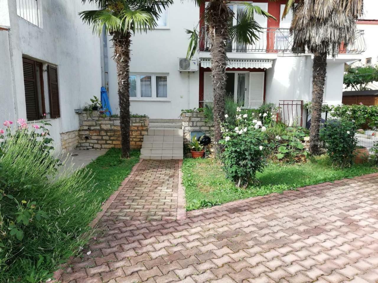 Apartmani Bojana 로비니 외부 사진
